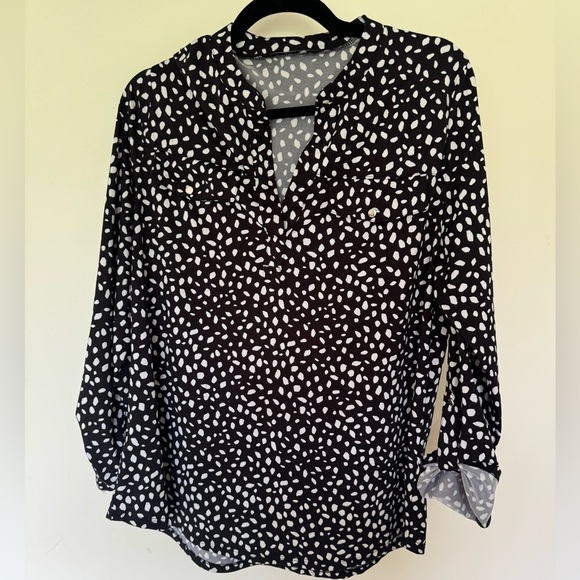 Erin Blair Loose Fitting Blouse - Picture 1 of 7